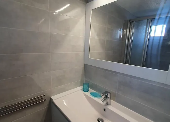 Perles Du Soleil Belle T3 Mezzanine Avec Piscine Agde